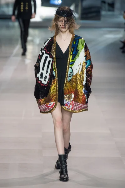 Look 65